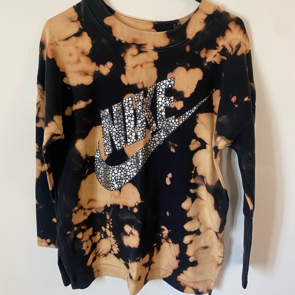 Nike Black and Tan Tie-Dye Sweatshirt